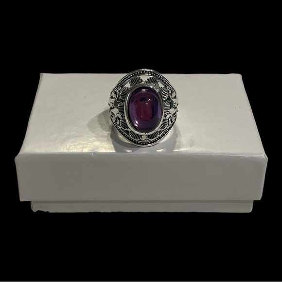 Beautiful Bohemian Style Silver Ring - Picture 2 of 5